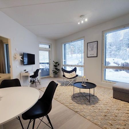 Peaceful Nordic Home For 5 / Near City And Airport ヘルシンキ エクステリア 写真