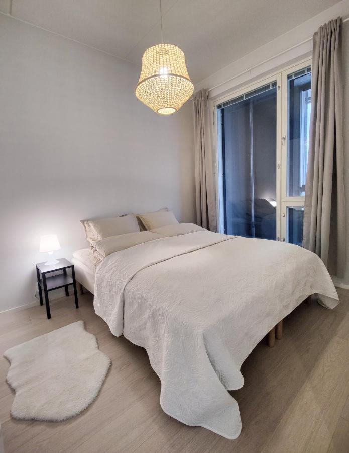 Peaceful Nordic Home For 5 / Near City And Airport ヘルシンキ エクステリア 写真