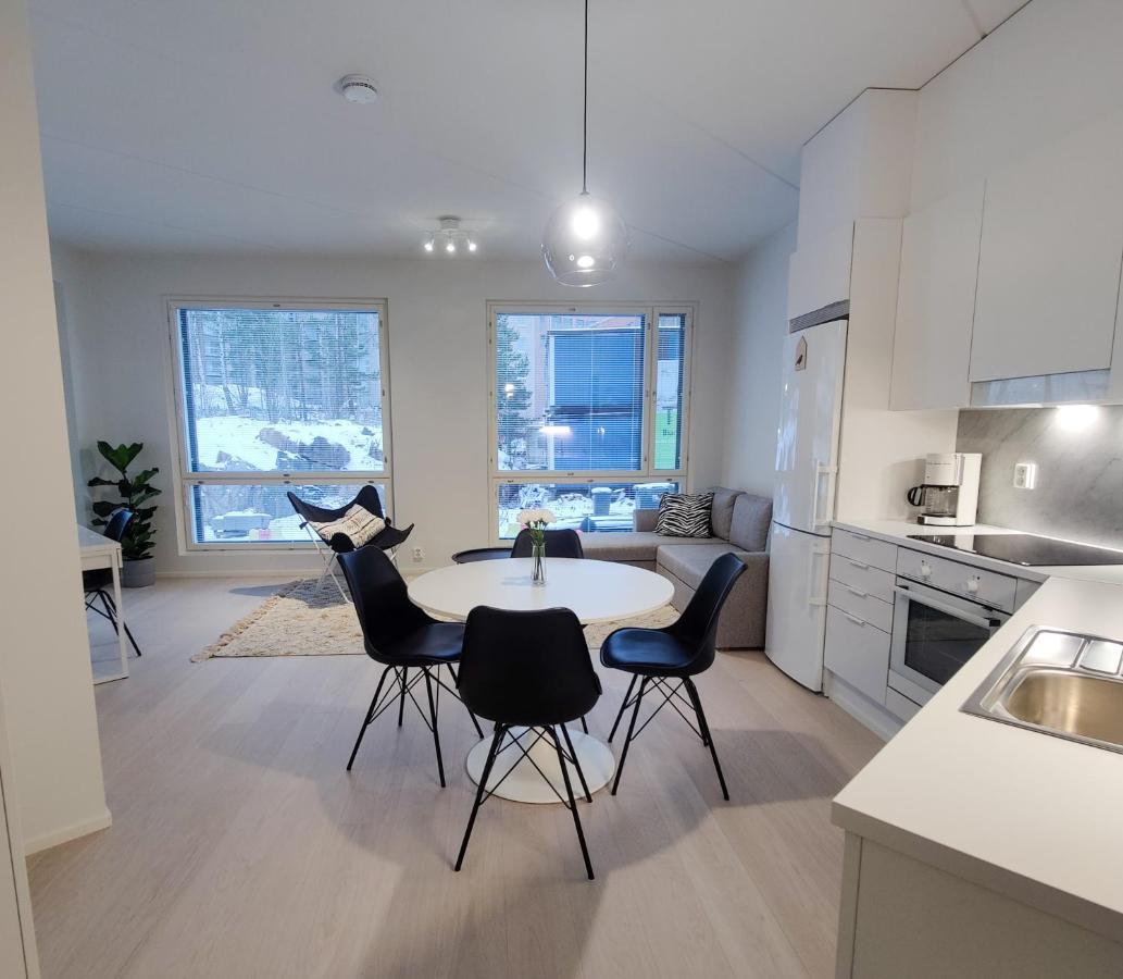 Peaceful Nordic Home For 5 / Near City And Airport ヘルシンキ エクステリア 写真