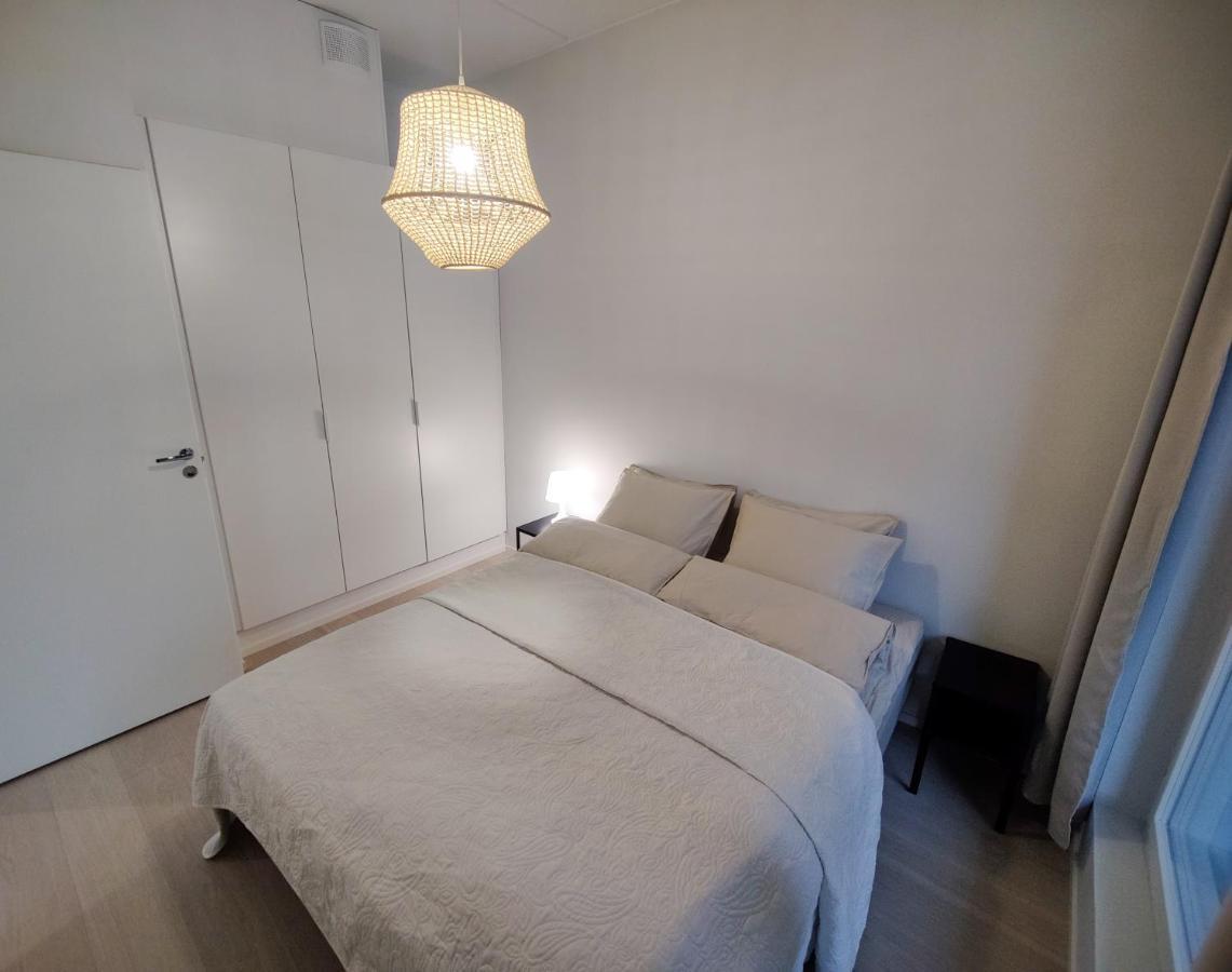 Peaceful Nordic Home For 5 / Near City And Airport ヘルシンキ エクステリア 写真